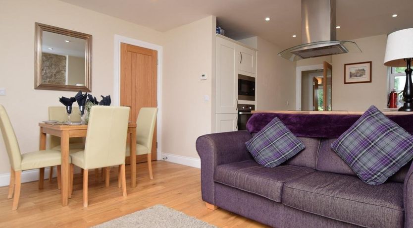 Photo of 2 Bed in Roslin