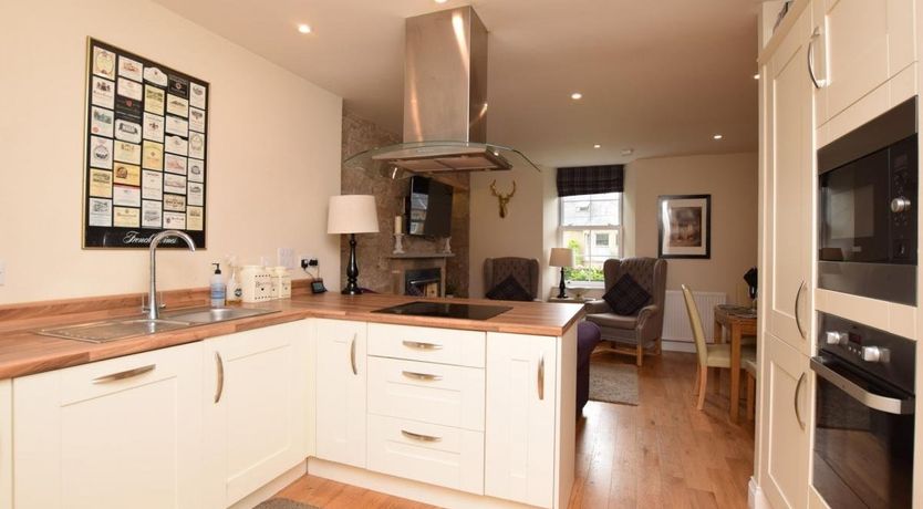 Photo of 2 Bed in Roslin