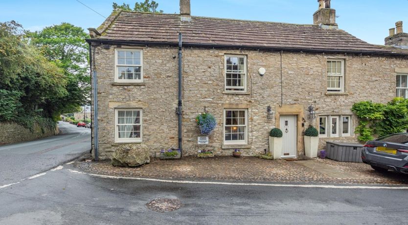 Photo of 4 Bed in Leyburn