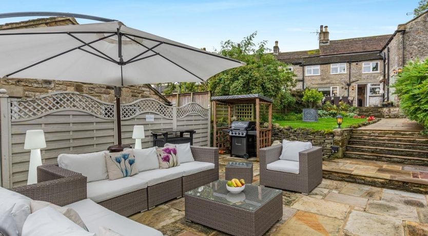 Photo of in Middleham (83260)