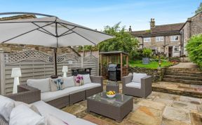 Photo of in Middleham (83260)