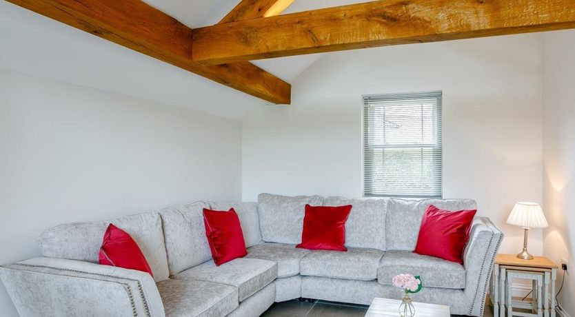 Photo of 5 Bed in Tealby