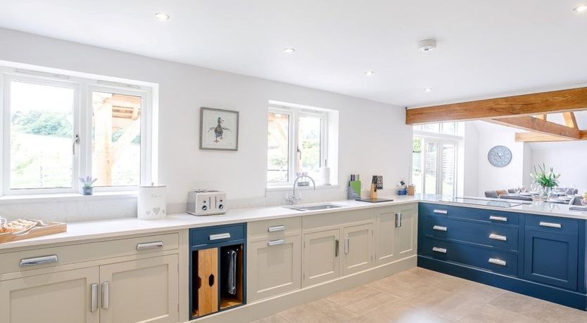 Photo of 5 Bed in Tealby