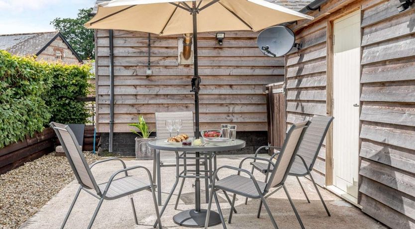 Photo of 2 Bed in Woolland