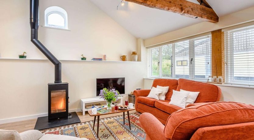 Photo of 2 Bed in Woolland