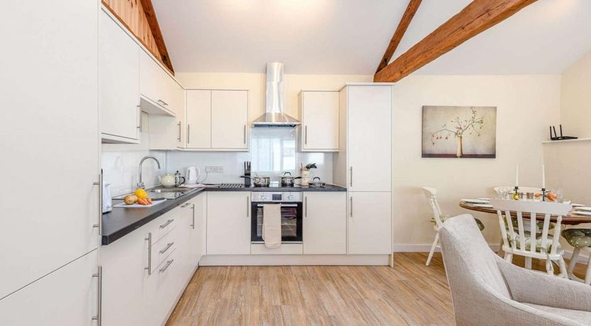 Photo of 2 Bed in Woolland