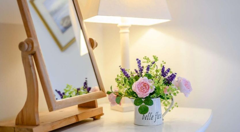 Photo of 2 Bed in Woolland