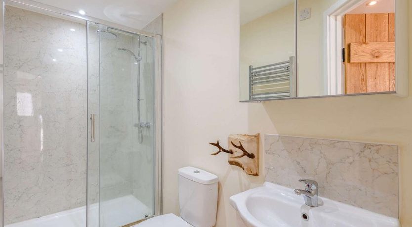 Photo of 2 Bed in Woolland