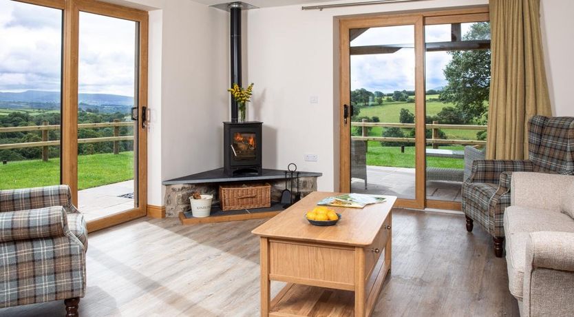 Photo of 2 Bed in Talachddu