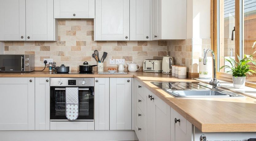 Photo of 2 Bed in Talachddu