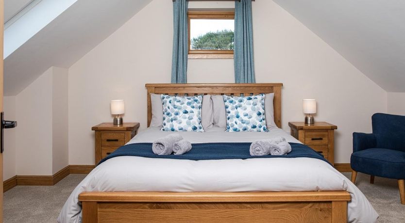 Photo of 2 Bed in Talachddu