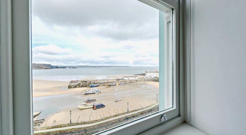 Photo of 3 Bed in Tenby