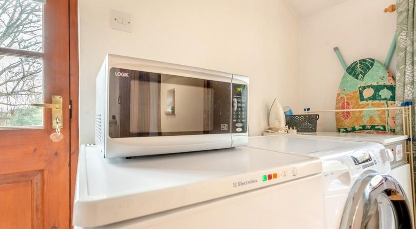 Photo of 4 Bed in Cynghordy