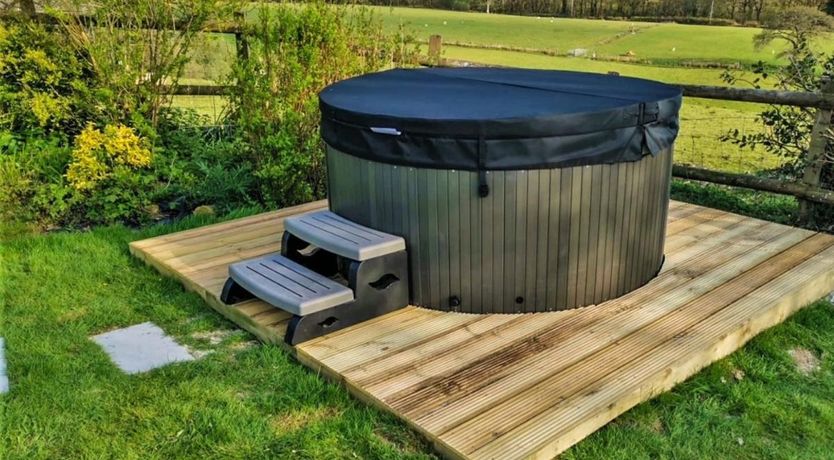 Photo of 4 Bed in Cynghordy