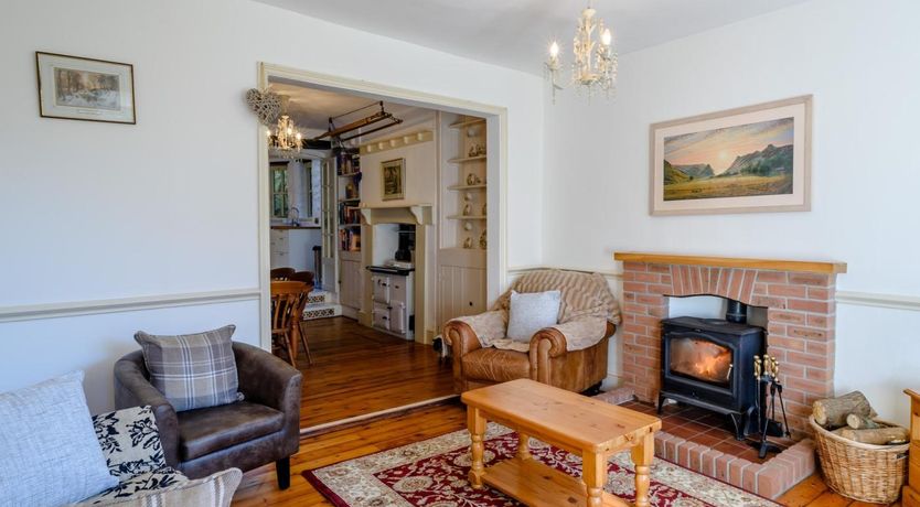 Photo of 3 Bed in Lynton