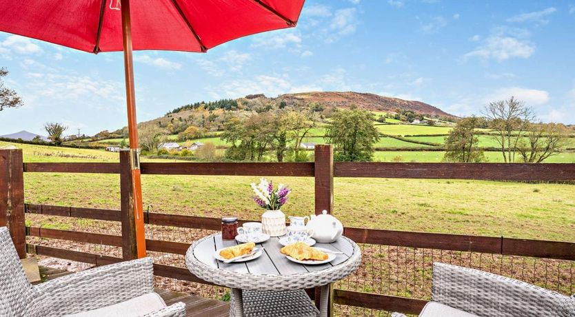 Photo of 1 Bed in Bryn-y-Gwenin