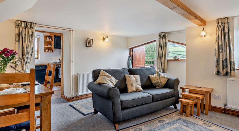 Photo of 1 Bed in Bryn-y-Gwenin