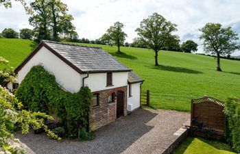 1 Bed in Abergavenny Holiday Cottage