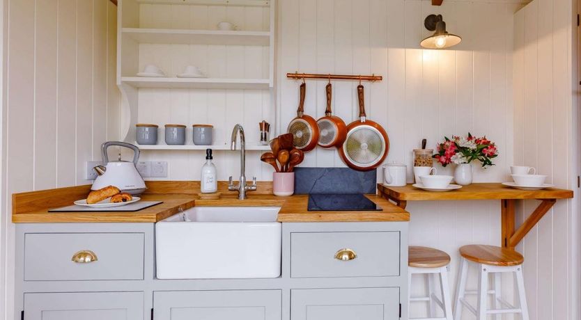 Photo of 1 Bed in Trevalga