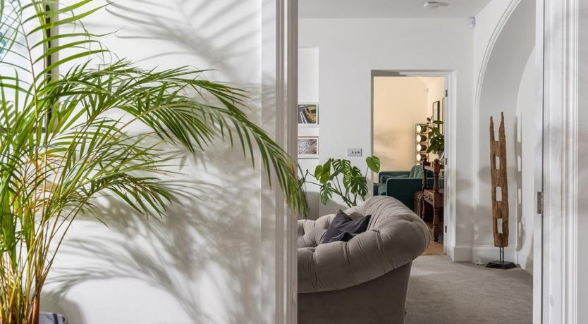 Photo of 5 Bed in Poughill