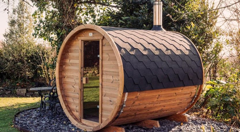 Photo of 5 Bed in Poughill