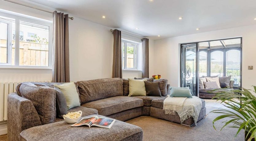 Photo of 2 Bed in Pyworthy