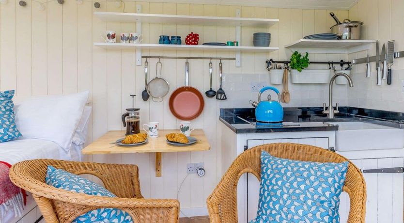 Photo of 1 Bed in Cwmcarvan