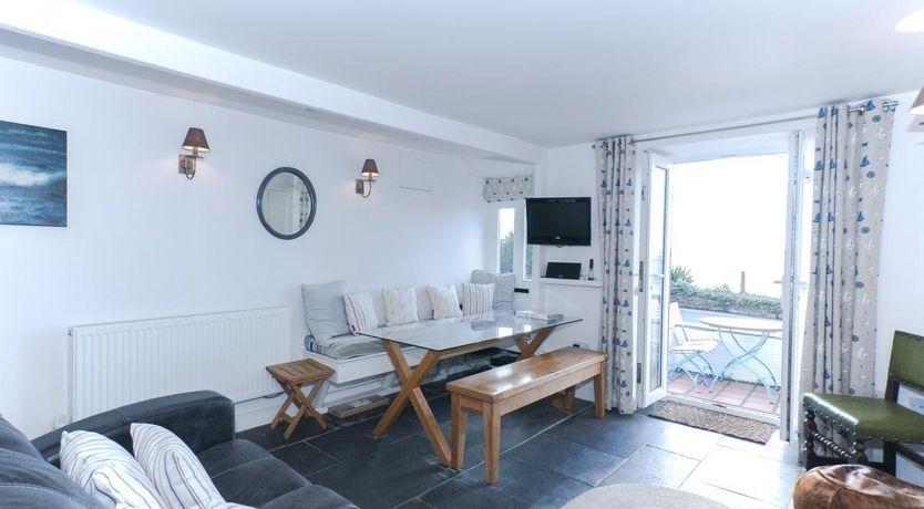 Photo of 2 Bed in Aberdovey