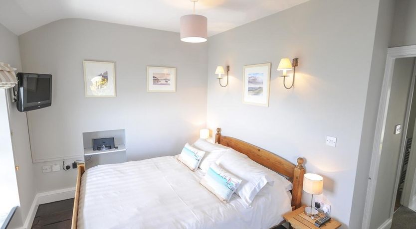 Photo of 2 Bed in Aberdovey