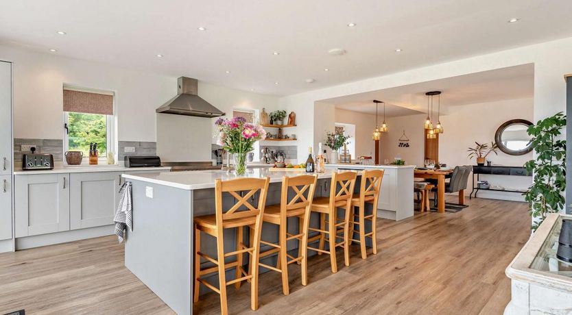 Photo of 5 Bed in Llandyrnog