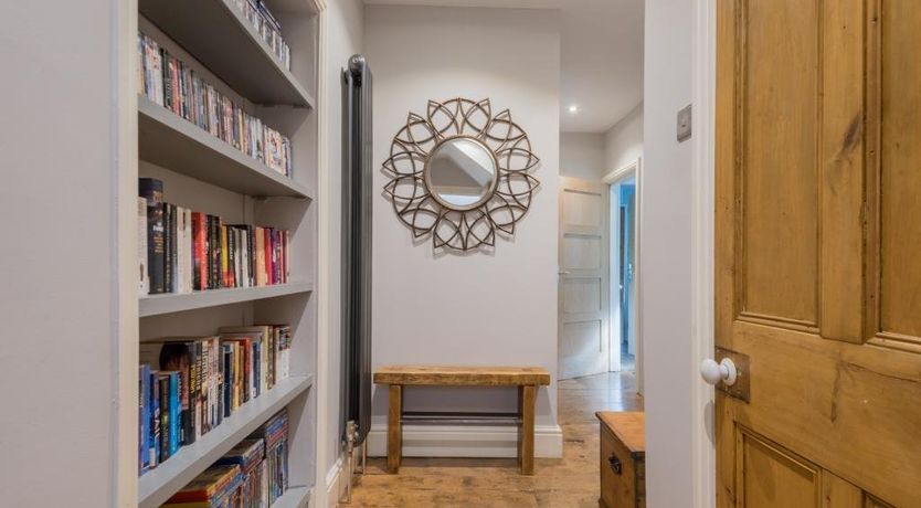 Photo of 1 Bed in Water Yeat