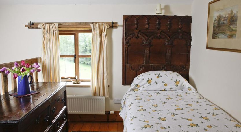 Photo of 1 Bed in Llanbedr