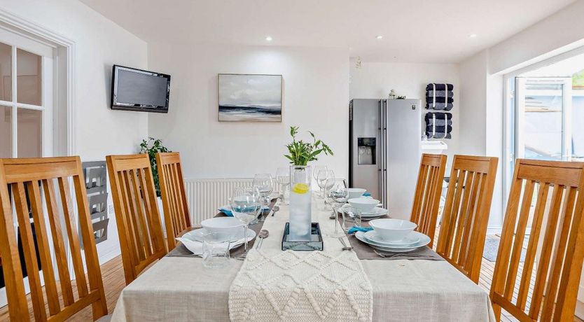 Photo of 4 Bed in Combe Martin