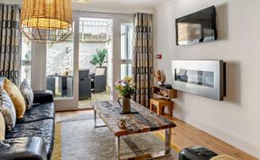 Photo of 2 Bed in Tenby