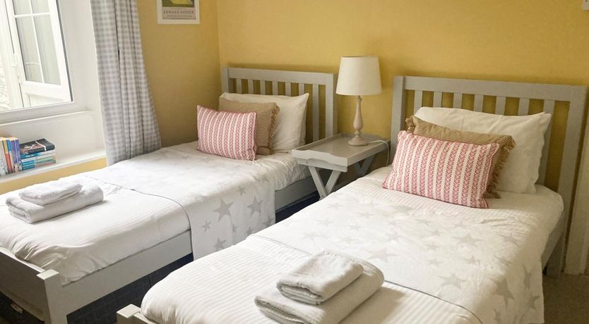 Photo of 3 Bed in Polruan