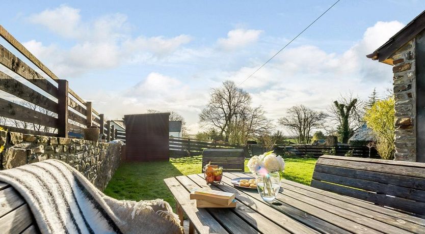 Photo of 2 Bed in Langtree