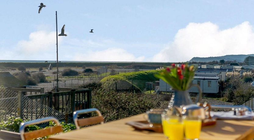 Photo of 3 Bed in Winchelsea Beach