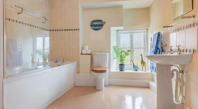 Photo of 2 Bed in Bouth