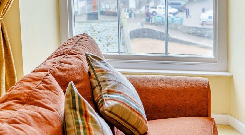 Photo of 1 Bed in Tenby