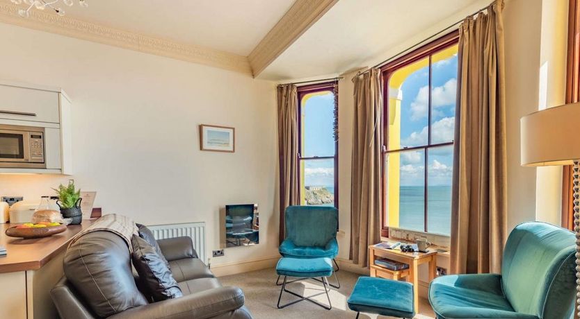 Photo of 2 Bed in Tenby