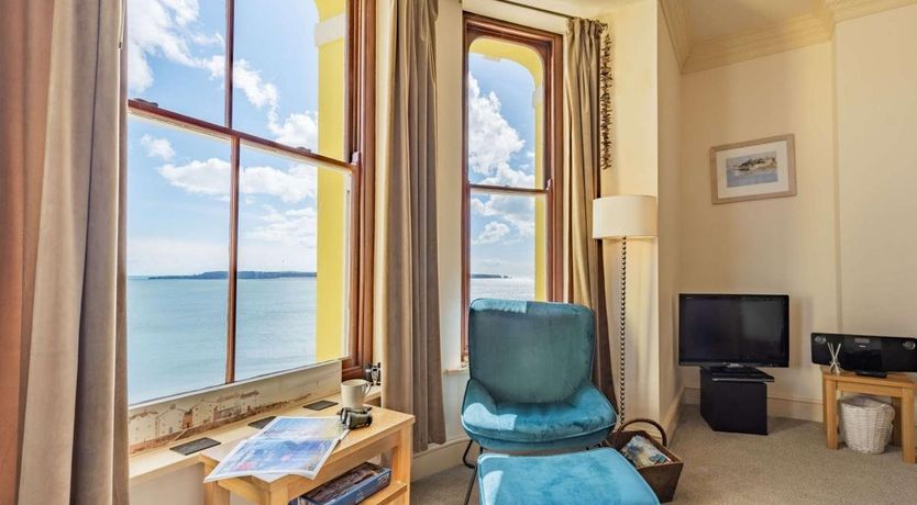 Photo of 2 Bed in Tenby