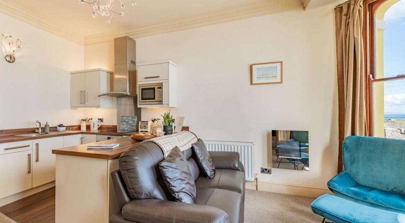 Photo of 2 Bed in Tenby