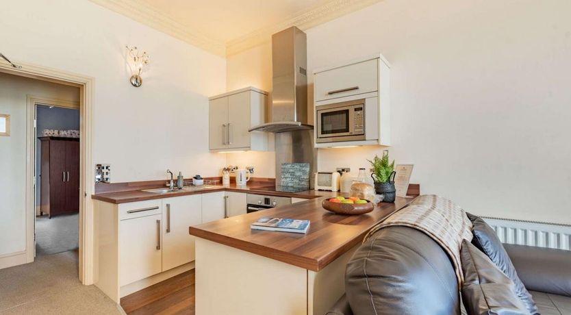 Photo of 2 Bed in Tenby