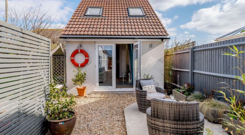 Photo of 1 Bed in Lymington