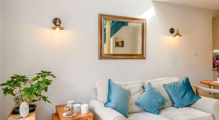 Photo of 1 Bed in Lymington