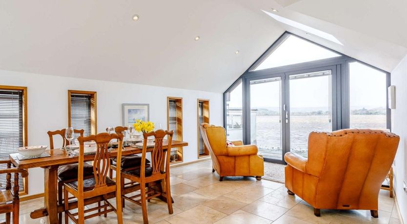 Photo of 2 Bed in Lympstone