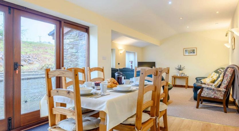 Photo of 2 Bed in Penoyre