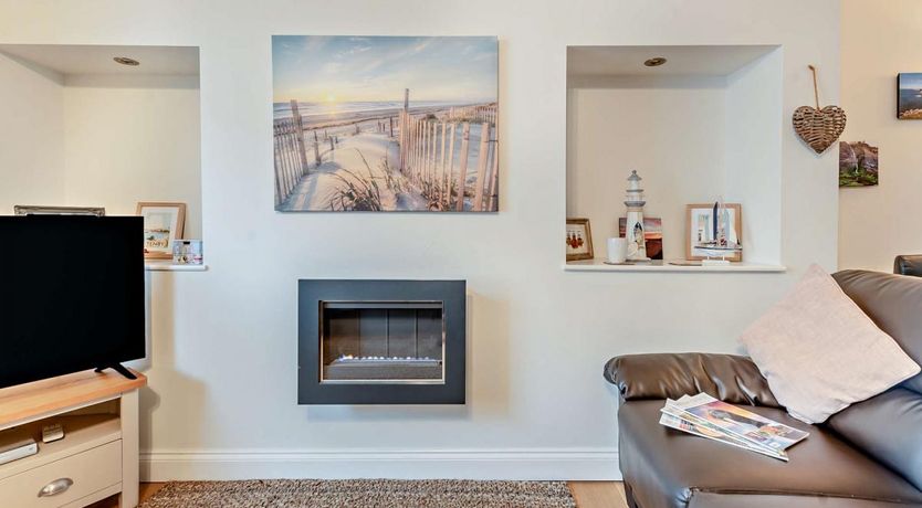 Photo of 3 Bed in Tenby