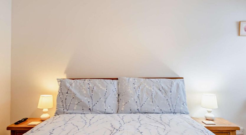 Photo of 3 Bed in Tenby