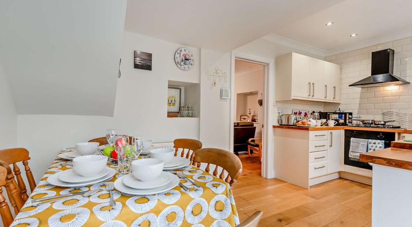 Photo of 3 Bed in Tenby